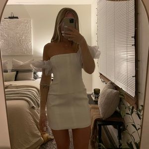 White Sheer Puff Sleeve Gloves